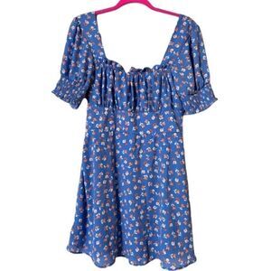 EUC Francesca’s Row A Blue Floral Summer Mini Dress Medium